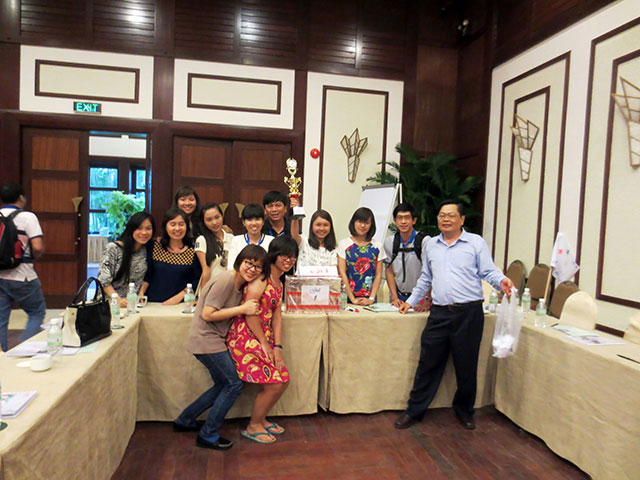 Cooperate Transversally - Sanofi (05.03.2015)